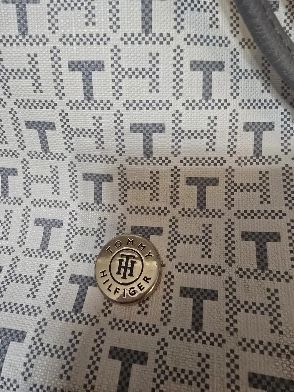 Tommy Hilfiger White & Gray Monogram Drawstring Tote